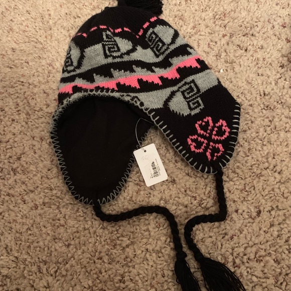 NWT Cute hat from Forever 21 - Picture 2 of 2